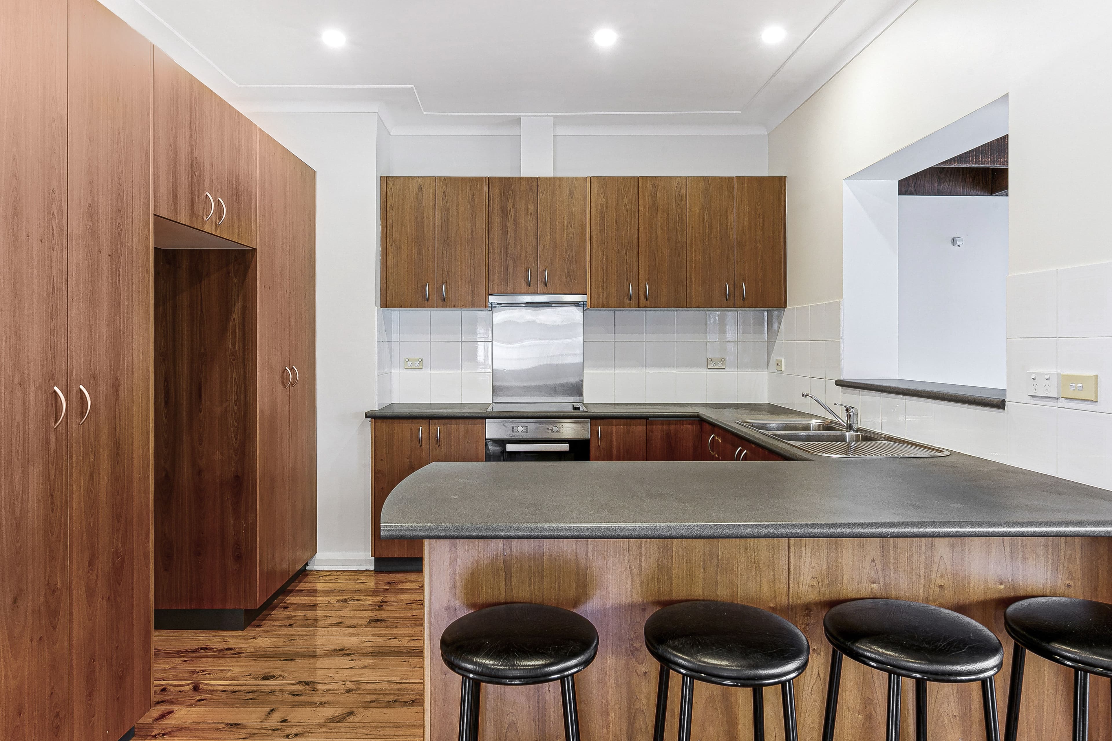 9 Rex Road, Georges Hall NSW 2198, Georges Hall - Thumbnail 5