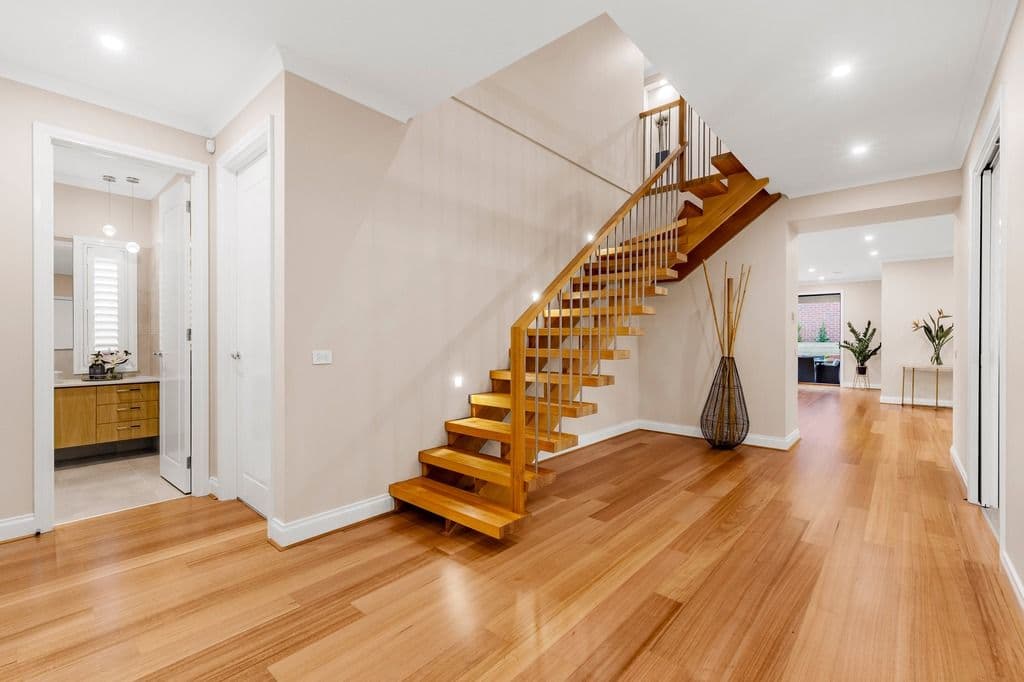 10 Hessel Avenue, Doreen VIC 3754, Doreen - Thumbnail 4