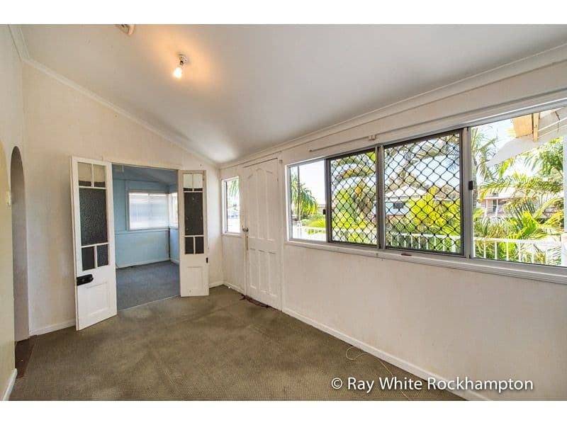 378 East Street, DEPOT HILL QLD 4700, Depot Hill - Thumbnail 6