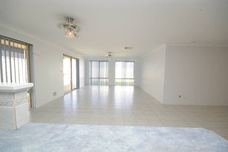 19 Welstead Way, HOCKING WA 6065, Hocking - Thumbnail 3