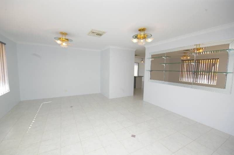 19 Welstead Way, HOCKING WA 6065, Hocking - Thumbnail 6