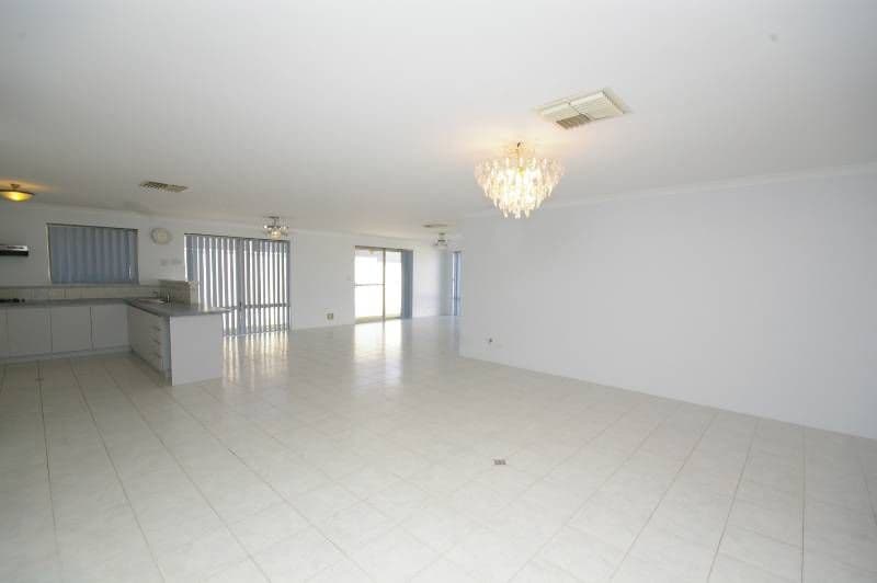 19 Welstead Way, HOCKING WA 6065, Hocking - Thumbnail 8