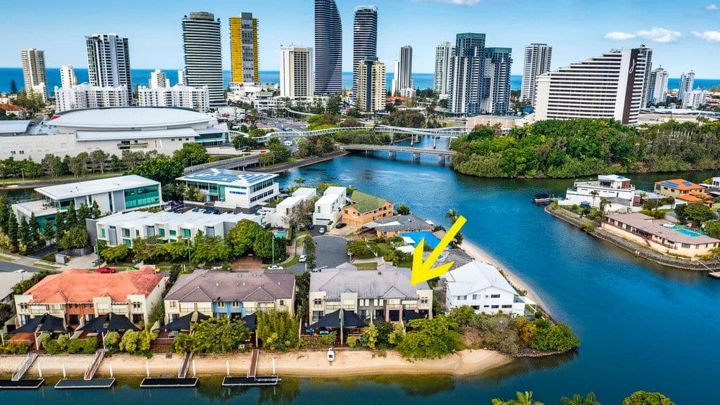 9 Miami Key, Broadbeach Waters QLD 4218, Broadbeach Waters - Image 1
