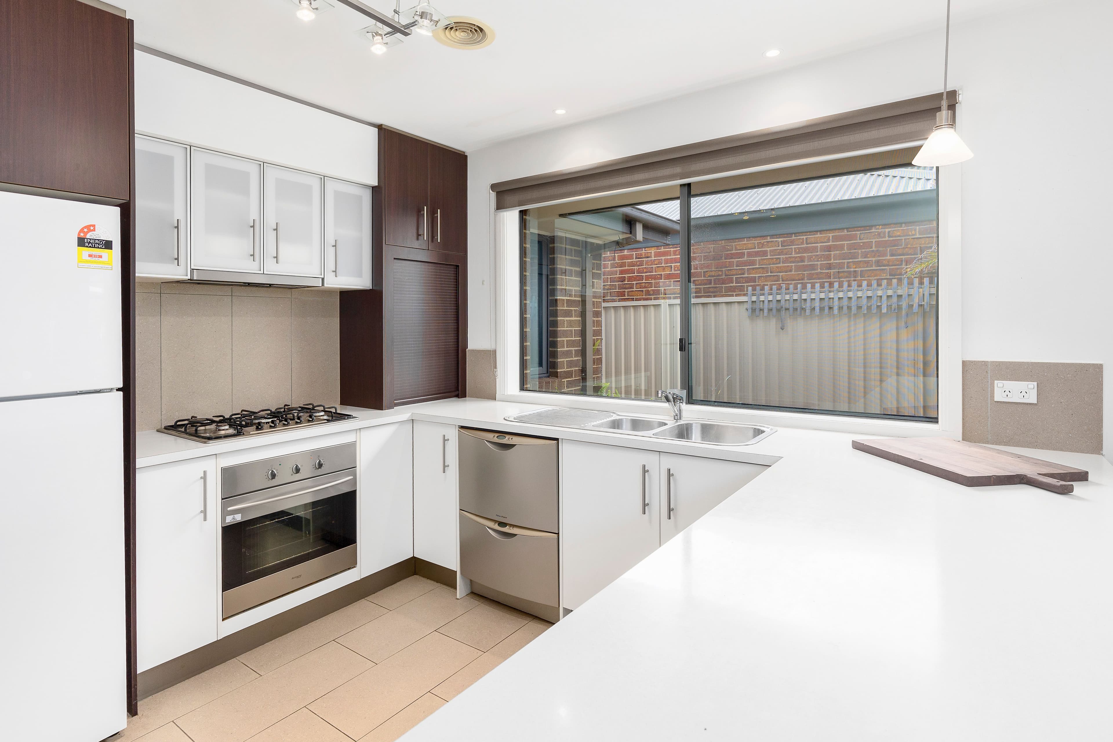 8 Bayside Court, Rosebud VIC 3939, Rosebud - Thumbnail 2