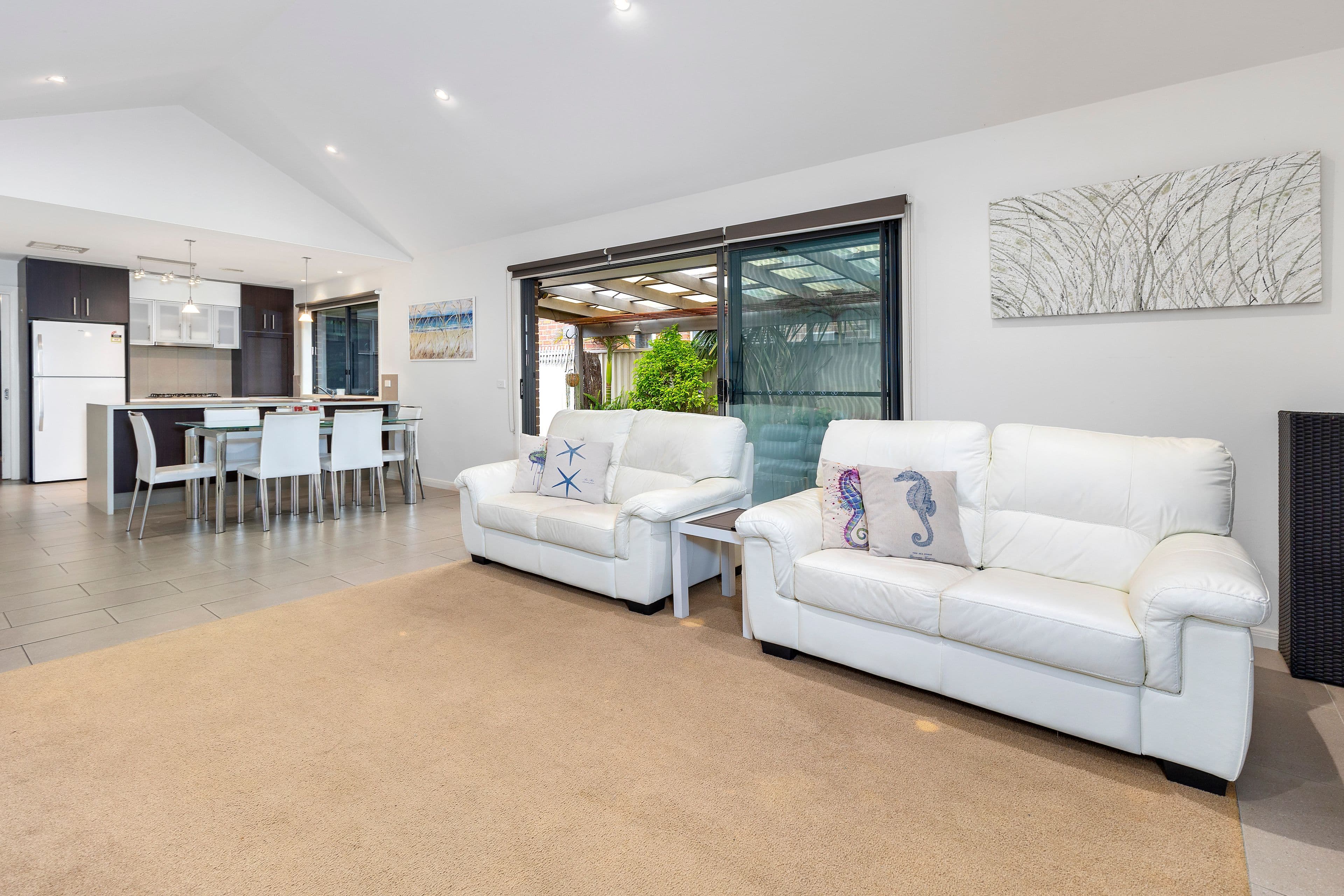8 Bayside Court, Rosebud VIC 3939, Rosebud - Thumbnail 4