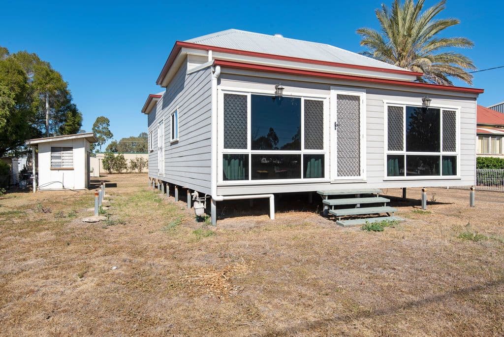 227 Bridge Street, Oakey QLD 4401, Oakey - Thumbnail 2