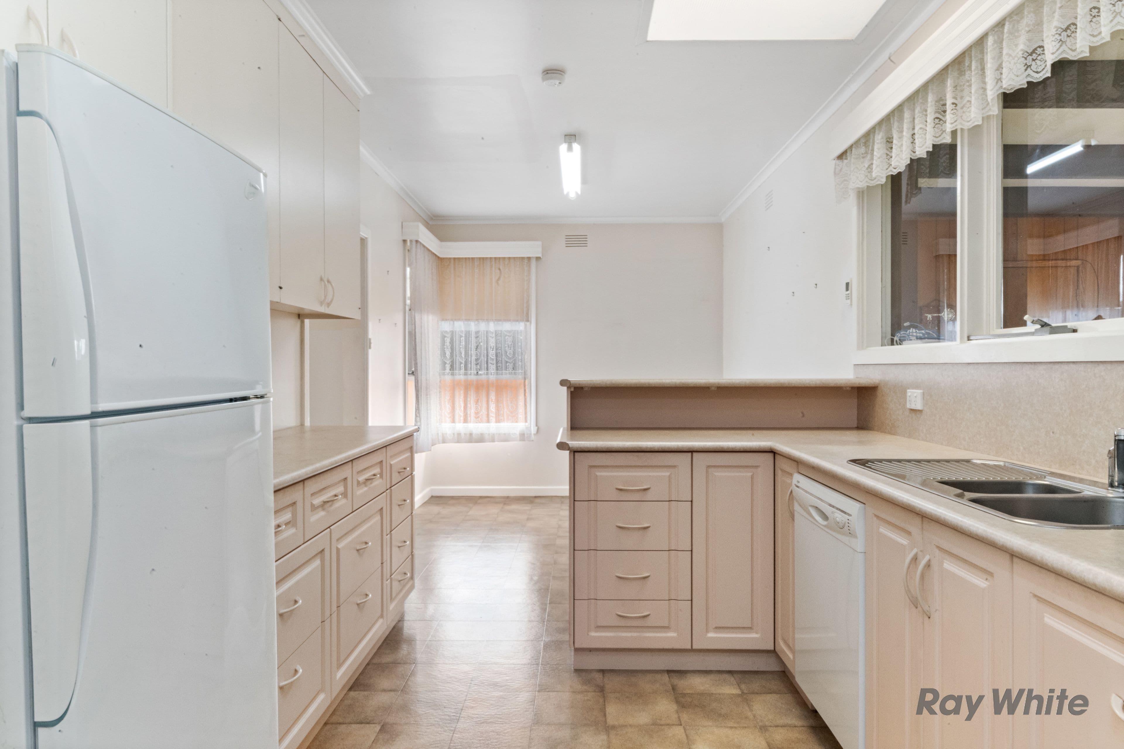 6 Latimer Street, Benalla VIC 3672, Benalla - Thumbnail 4