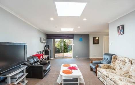 3 Prouse Place, Werribee VIC 3030, Werribee - Thumbnail 3