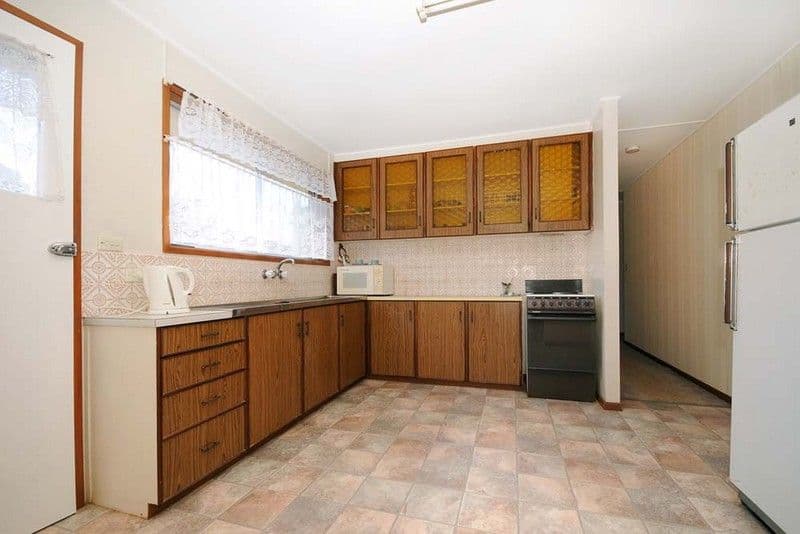 26 Barrymount Crescent, MOUNT LOFTY QLD 4350, Mount Lofty - Thumbnail 4
