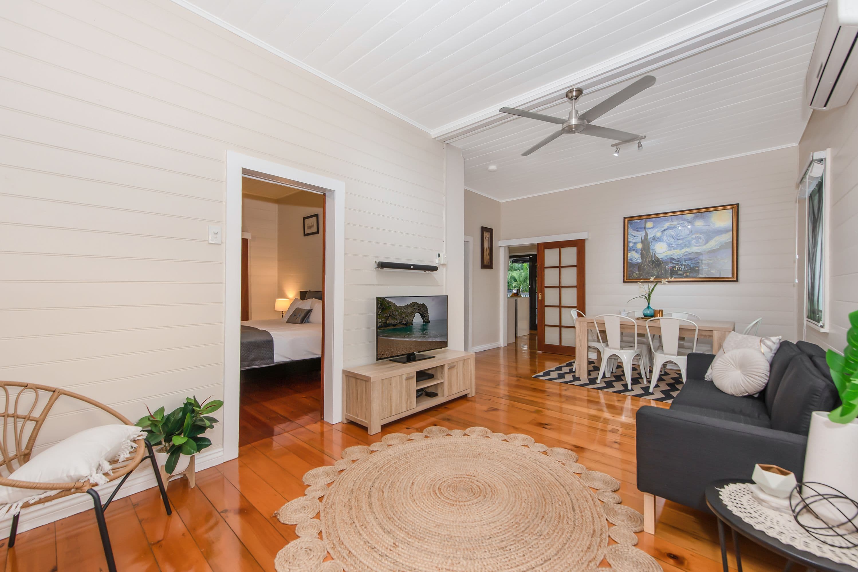 9 Sturges Street, Hermit Park QLD 4812, Hermit Park - Thumbnail 2