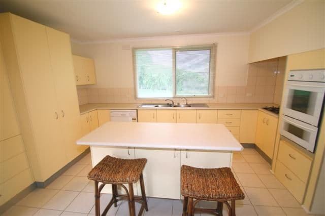 13 Hallway Drive, WIMBLEDON HEIGHTS VIC 3922, Wimbledon Heights - Thumbnail 3