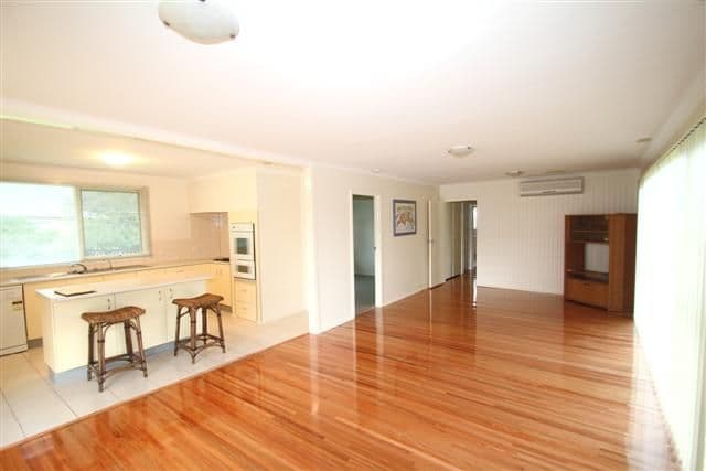 13 Hallway Drive, WIMBLEDON HEIGHTS VIC 3922, Wimbledon Heights - Thumbnail 4