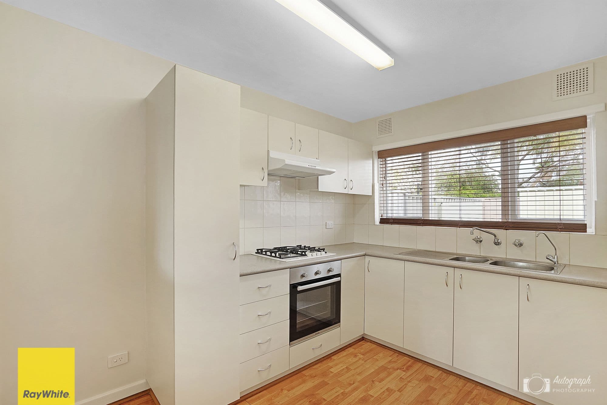 24 Newport Way, Balga WA 6061, Balga - Thumbnail 8