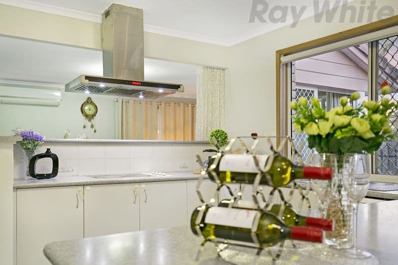 10 Jacaranda Place, Eight Mile Plains QLD 4113, Eight Mile Plains - Thumbnail 5