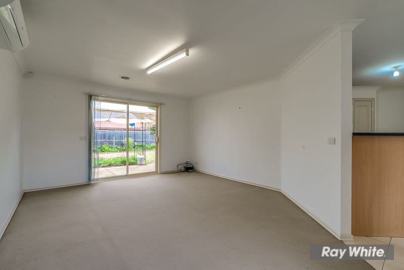 4 HENDRIKS Court, Werribee VIC 3030, Werribee - Thumbnail 6