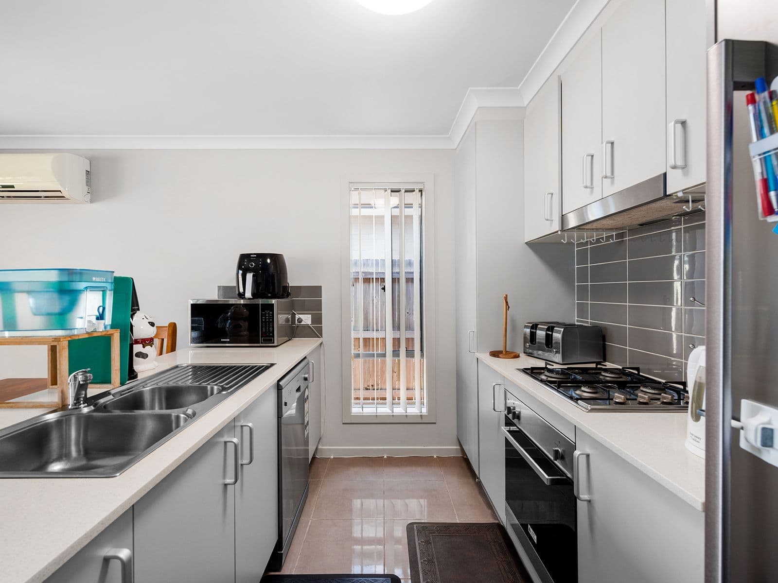 27 Kingston Court, North Lakes QLD 4509, North Lakes - Thumbnail 3