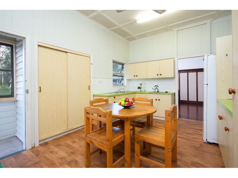 32 Carroll Crescent, GRANGE QLD 4051, Grange - Thumbnail 5