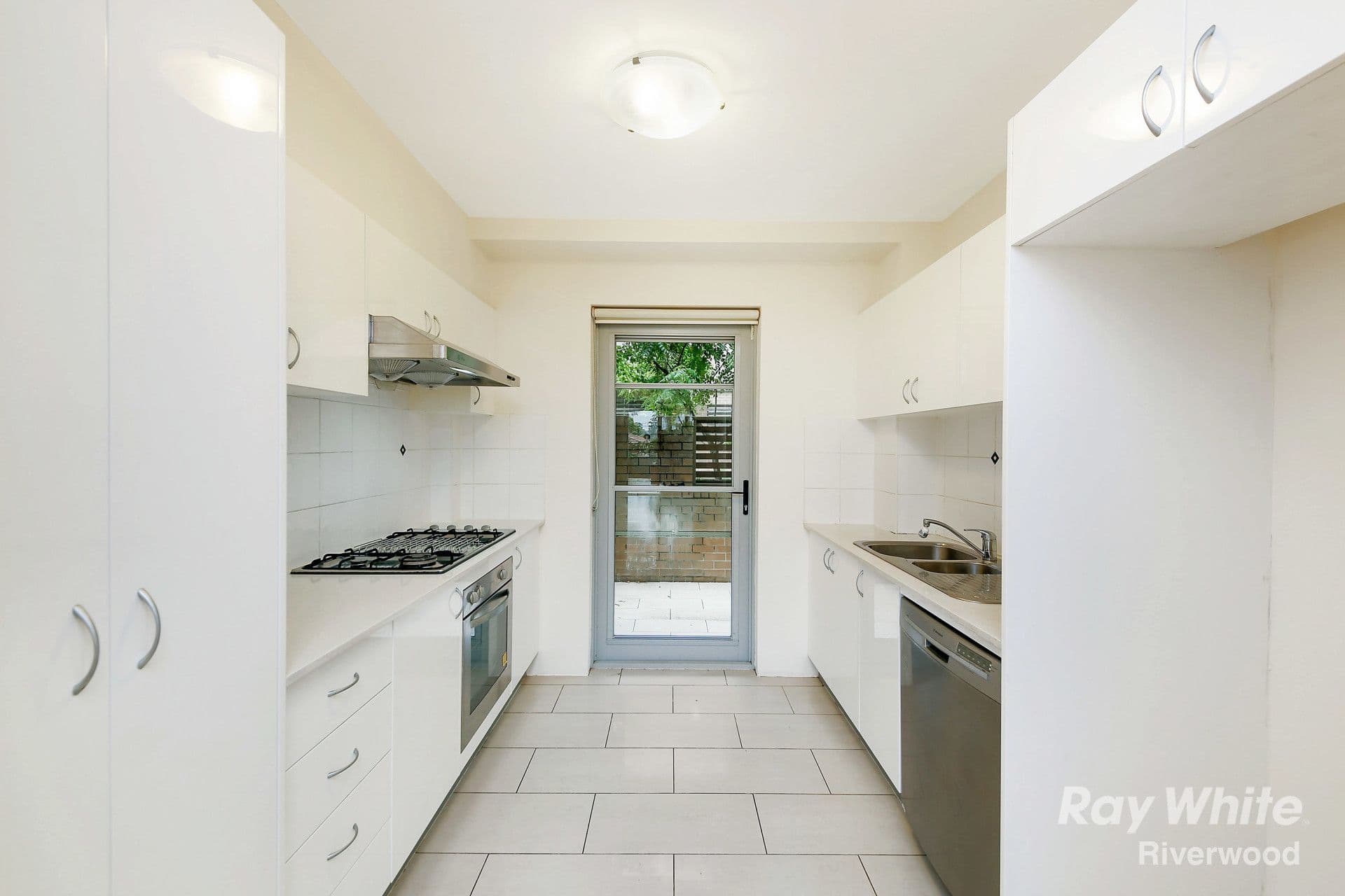 8 Coleridge Street, Riverwood - Thumbnail 3