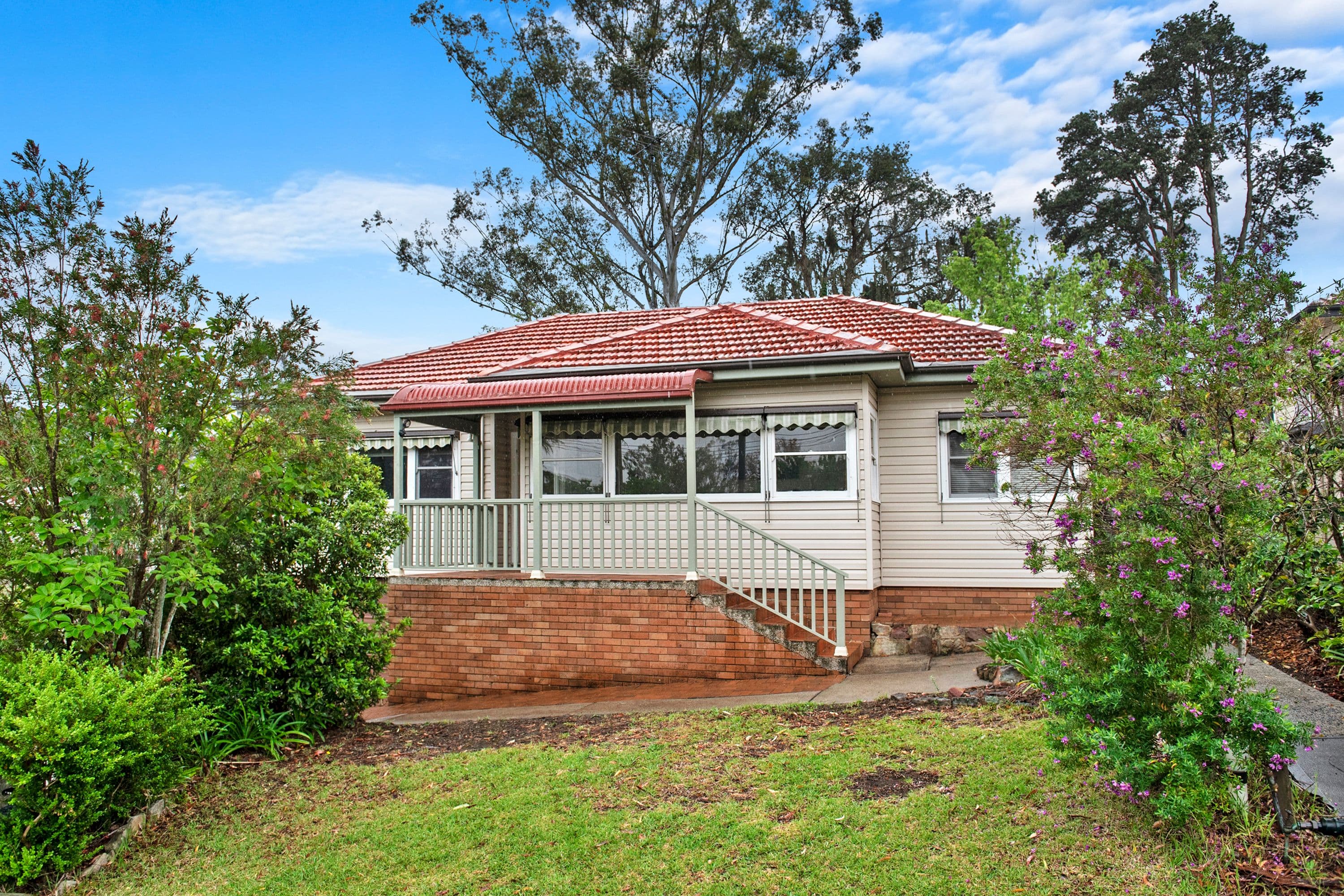 8 Janet Avenue, Thornleigh - Image 1