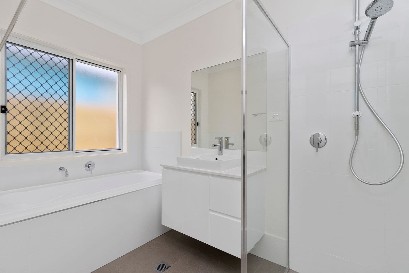 8 Bae Street, Logan Reserve QLD 4133, Logan Reserve - Thumbnail 3
