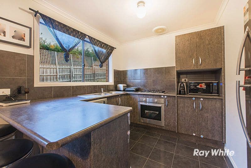 12 Redcherry Court, Pakenham VIC 3810, Pakenham - Thumbnail 3