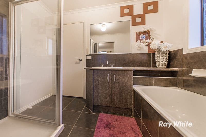 12 Redcherry Court, Pakenham VIC 3810, Pakenham - Thumbnail 7