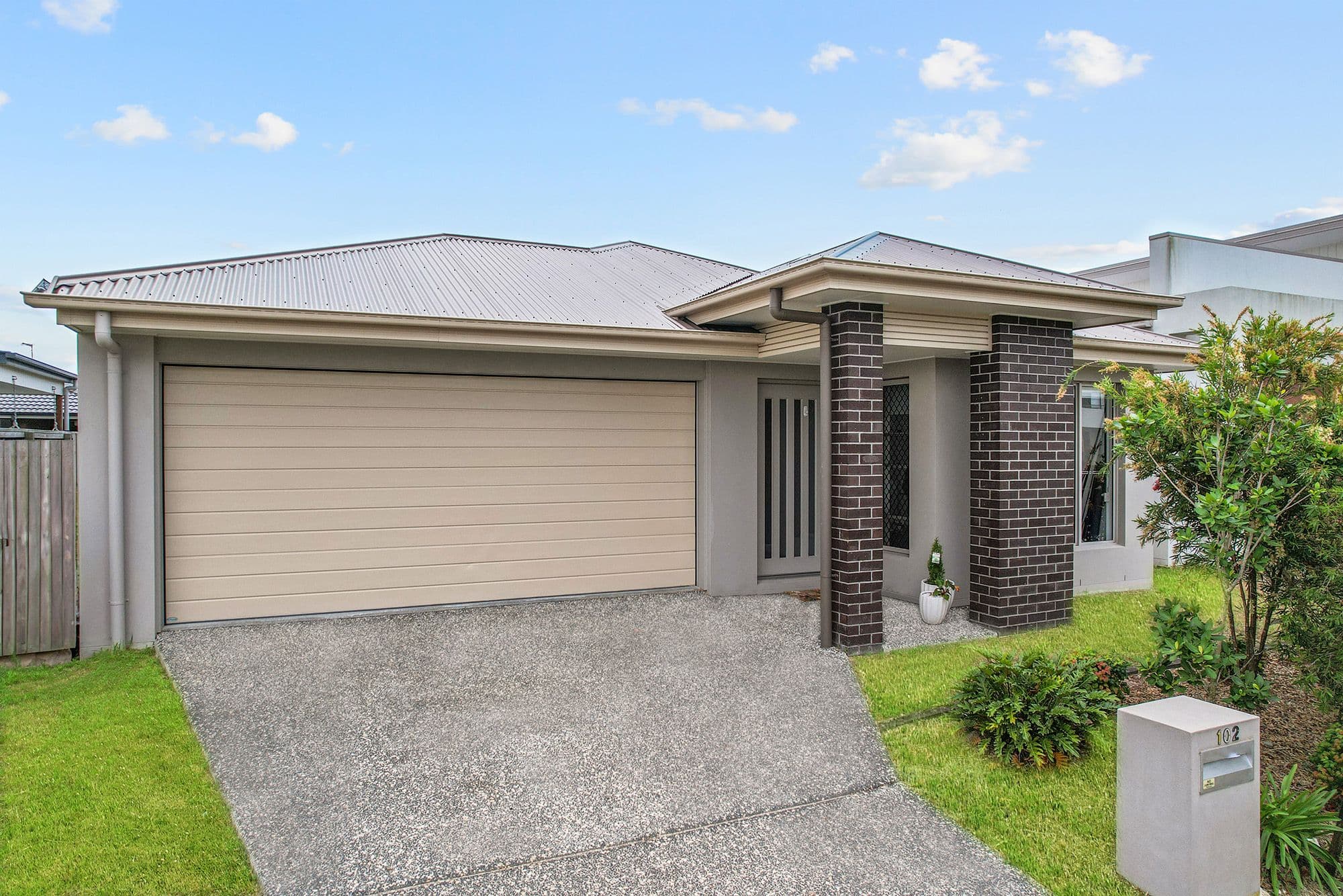 102 Lakeview Promenade, Newport QLD 4020, Newport - Image 1