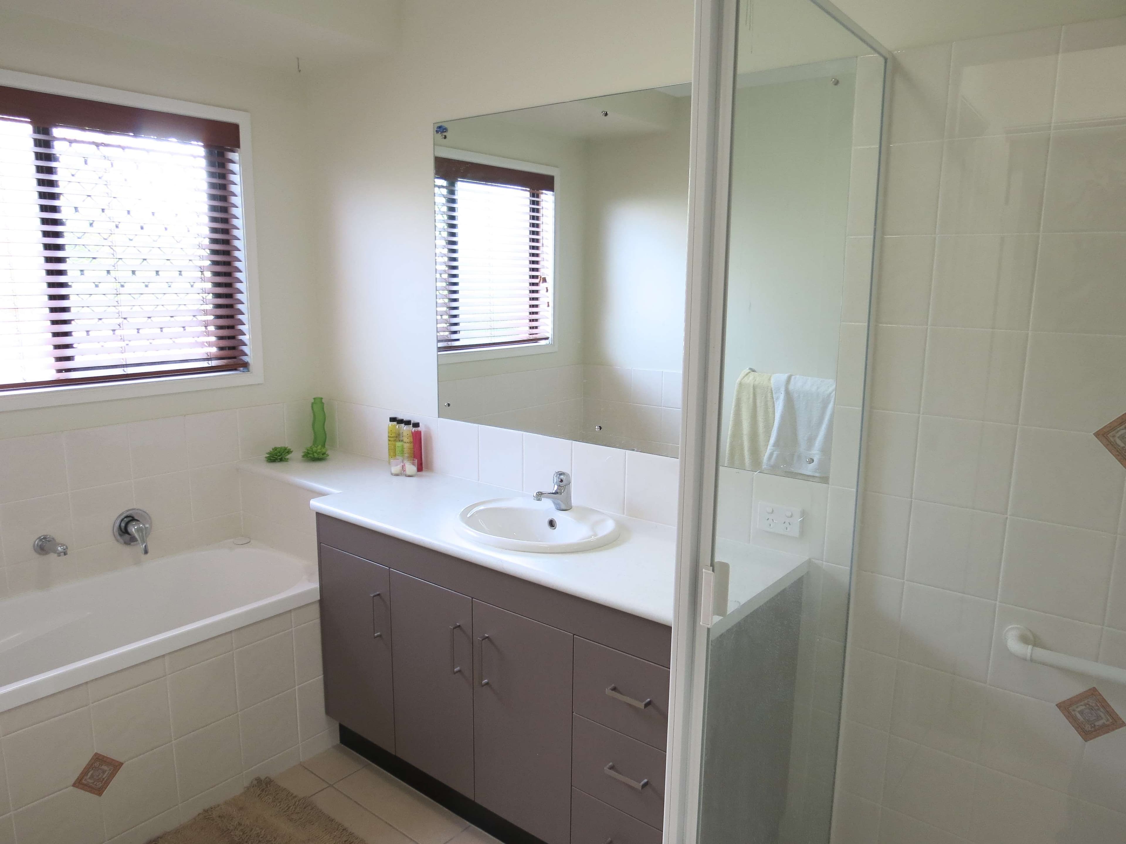 14 Saville Street, Emerald QLD 4720, Emerald - Thumbnail 7