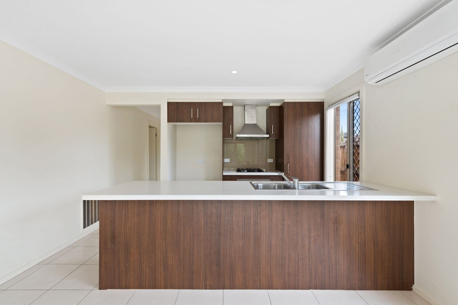 6 Maximus Place, Mernda VIC 3754, Mernda - Thumbnail 2