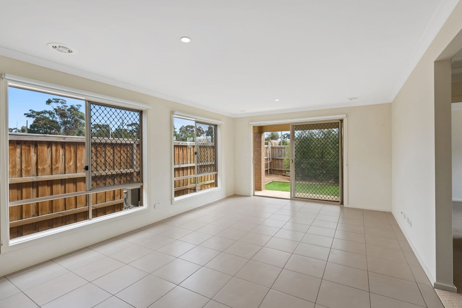 6 Maximus Place, Mernda VIC 3754, Mernda - Thumbnail 5
