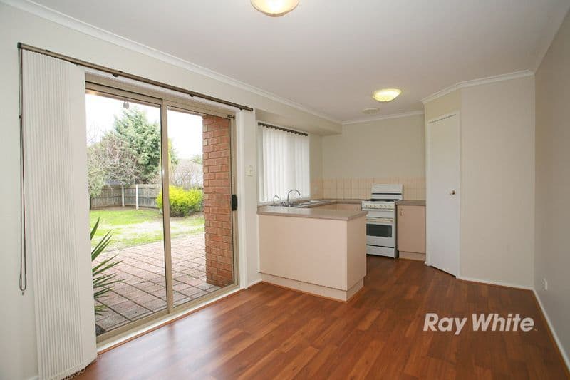 16 Joyce Street, CRANBOURNE VIC 3977, Cranbourne West - Thumbnail 7