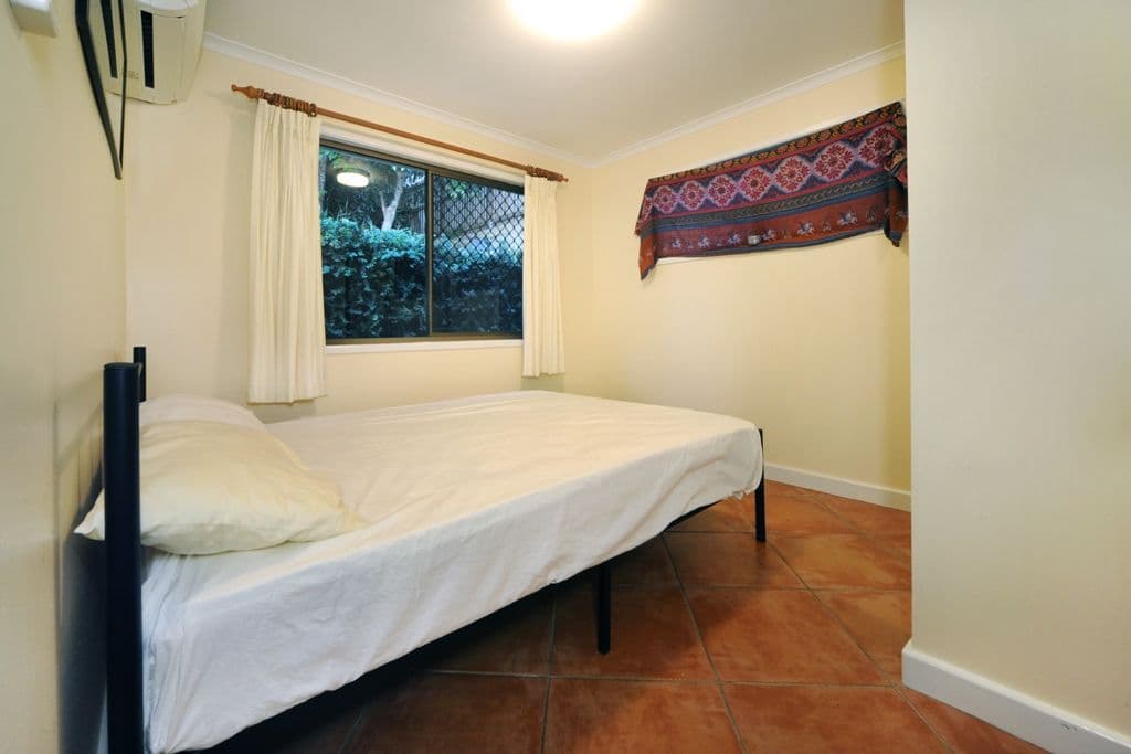 7 Adina Street, CANNONVALE QLD 4802, Cannonvale - Thumbnail 7
