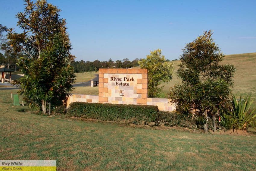 5 Angshelle Court, SAMFORD VALLEY QLD 4520, Samford Valley - Thumbnail 2
