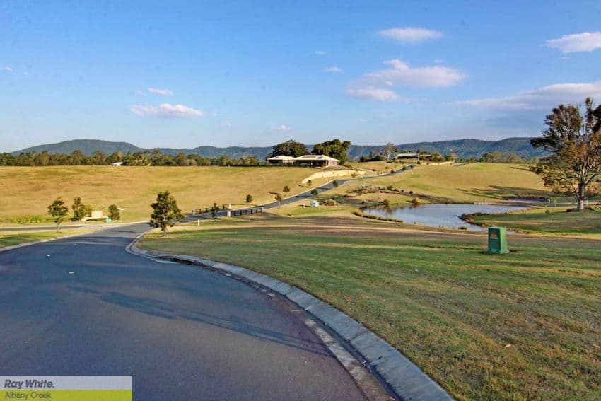 5 Angshelle Court, SAMFORD VALLEY QLD 4520, Samford Valley - Thumbnail 7