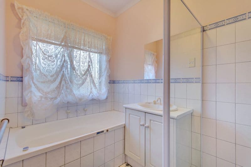 6 Sissinghurst Drive, Oakden SA 5086, Oakden - Thumbnail 4