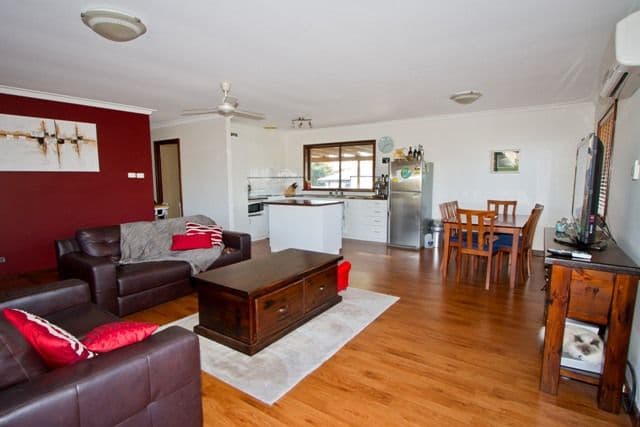 15 Mark Way, MOUNT TARCOOLA WA 6530, Mount Tarcoola - Thumbnail 3