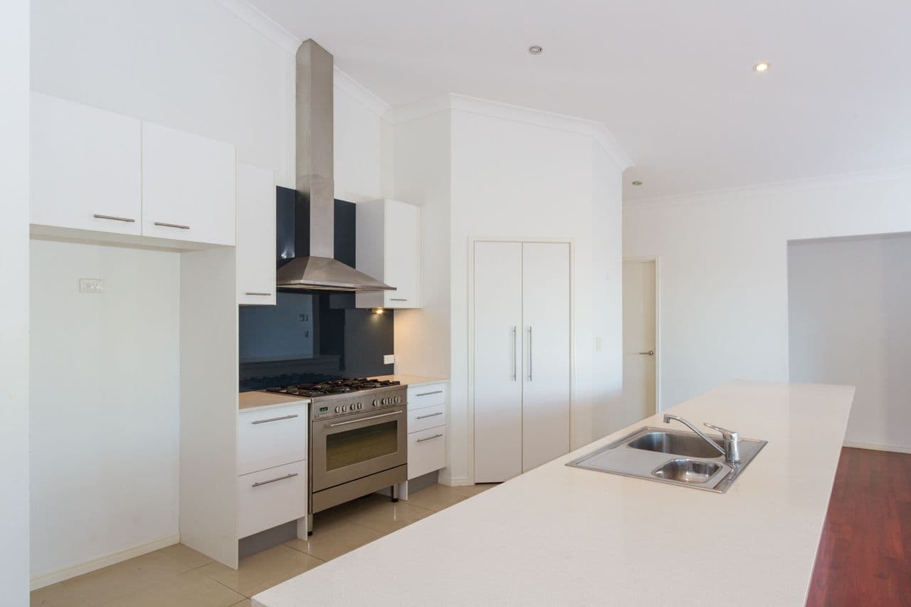 110 McIlwraith Street, Everton Park QLD 4053, Everton Park - Thumbnail 2