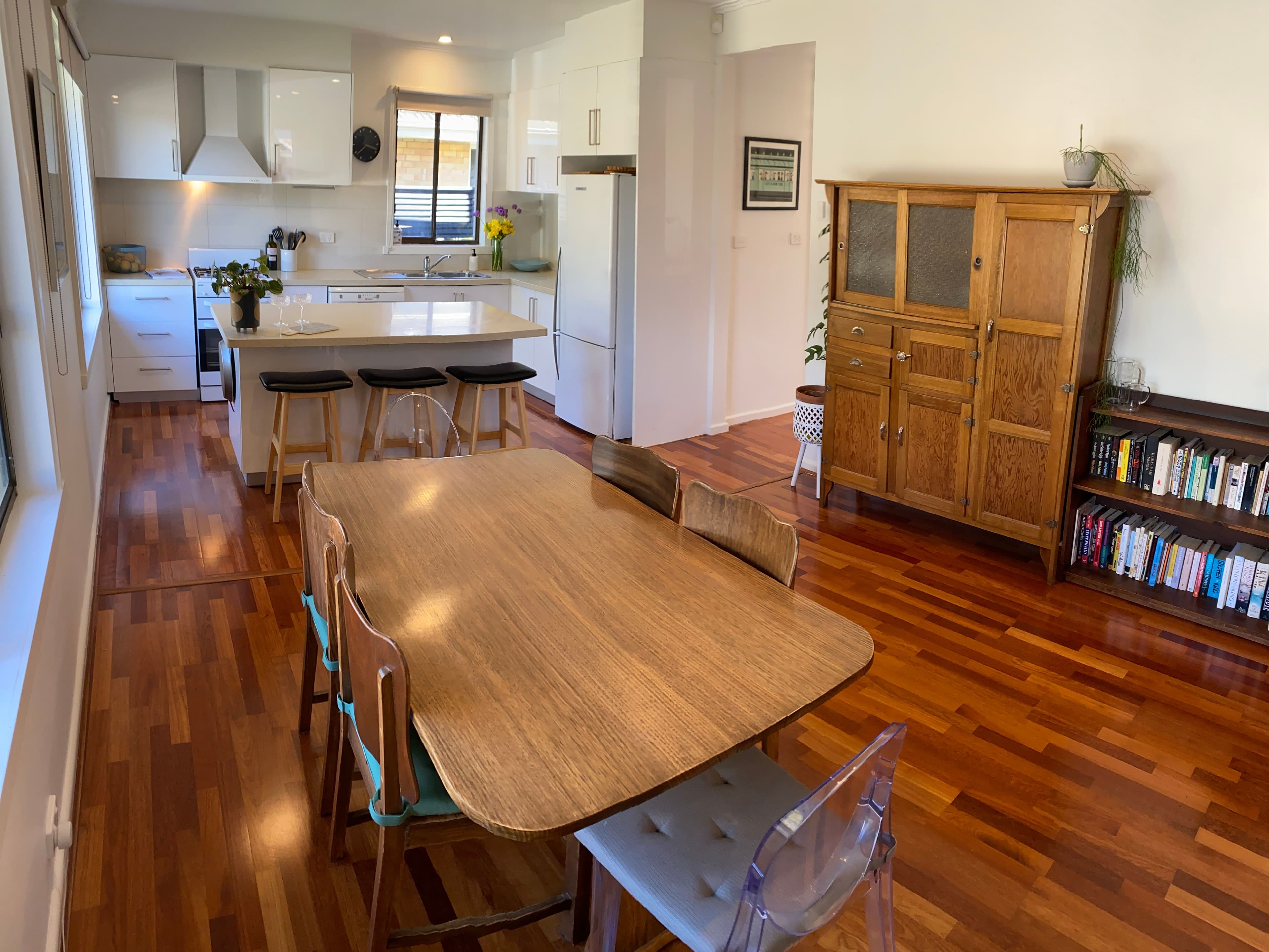 21 Kerang Avenue, Reservoir VIC 3073, Reservoir - Thumbnail 4