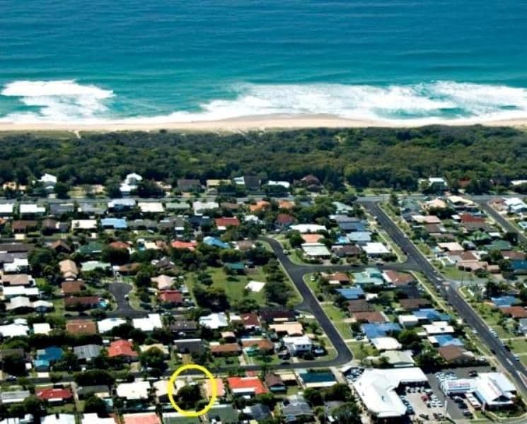 42 Balyata Street, WARANA QLD 4575, Warana - Thumbnail 4