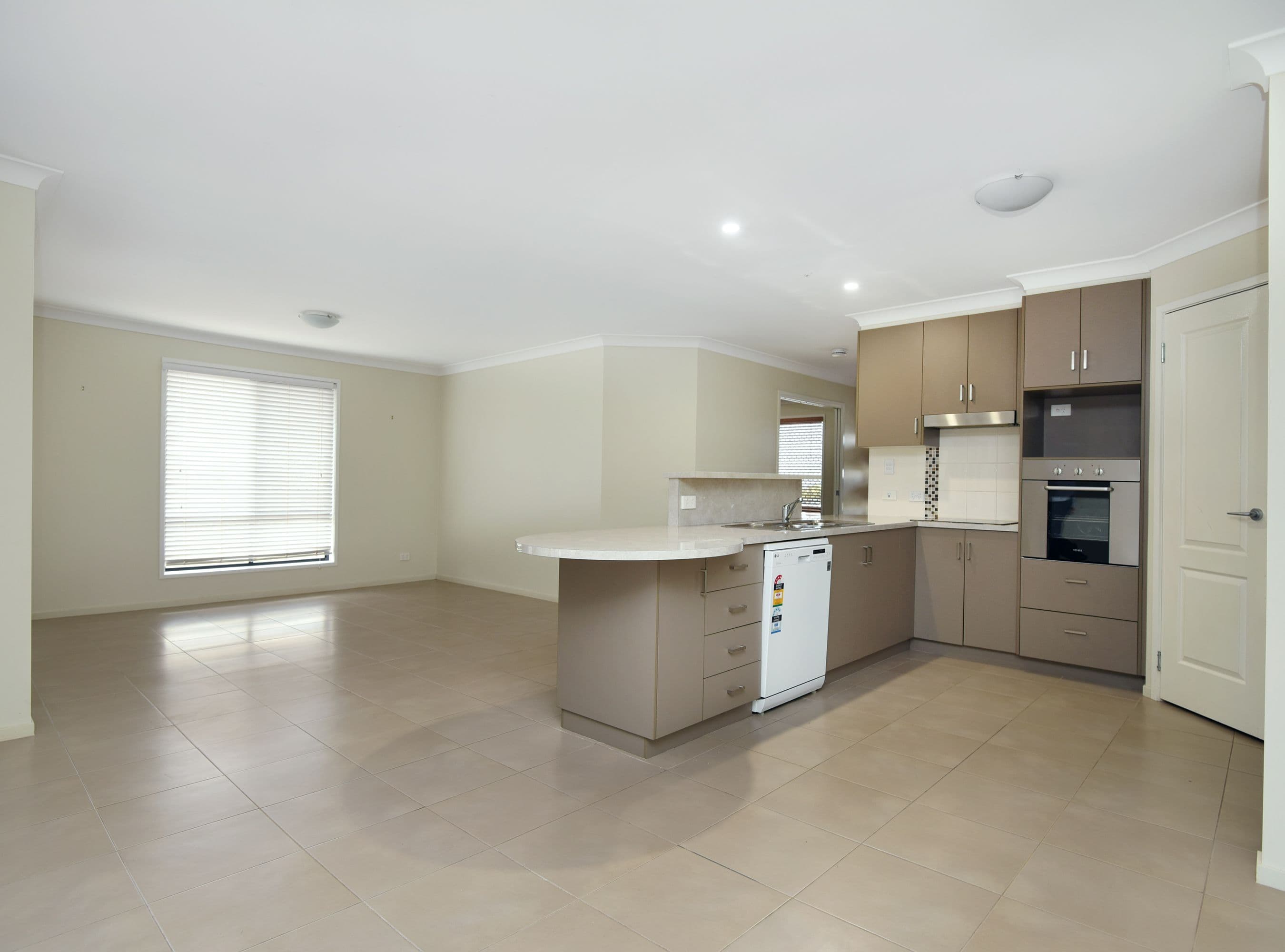 41 Honeyeater Drive, Highfields QLD 4352, Highfields - Thumbnail 3