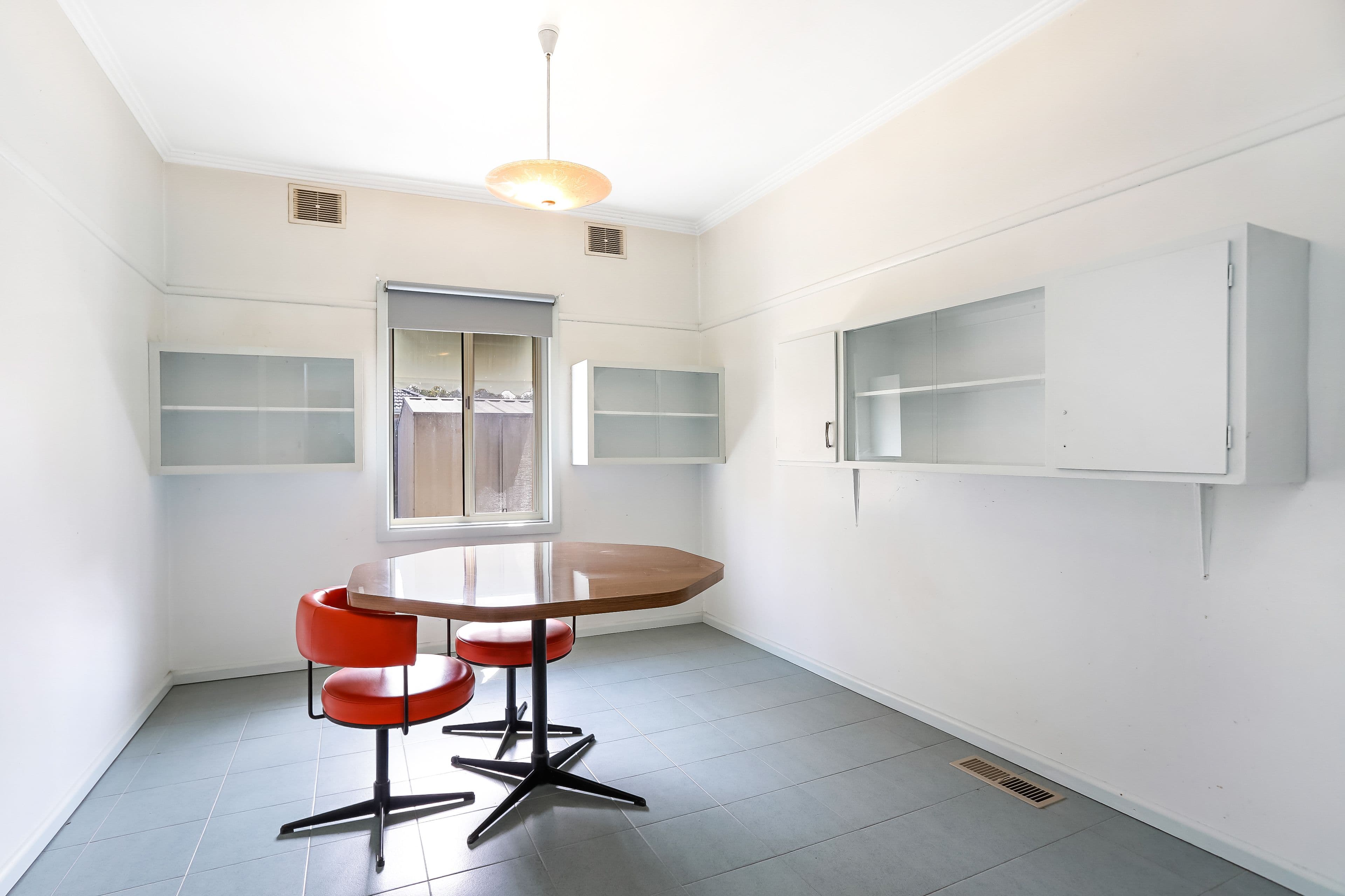 12 Melbourne Avenue, Glenroy VIC 3046, Glenroy - Thumbnail 3