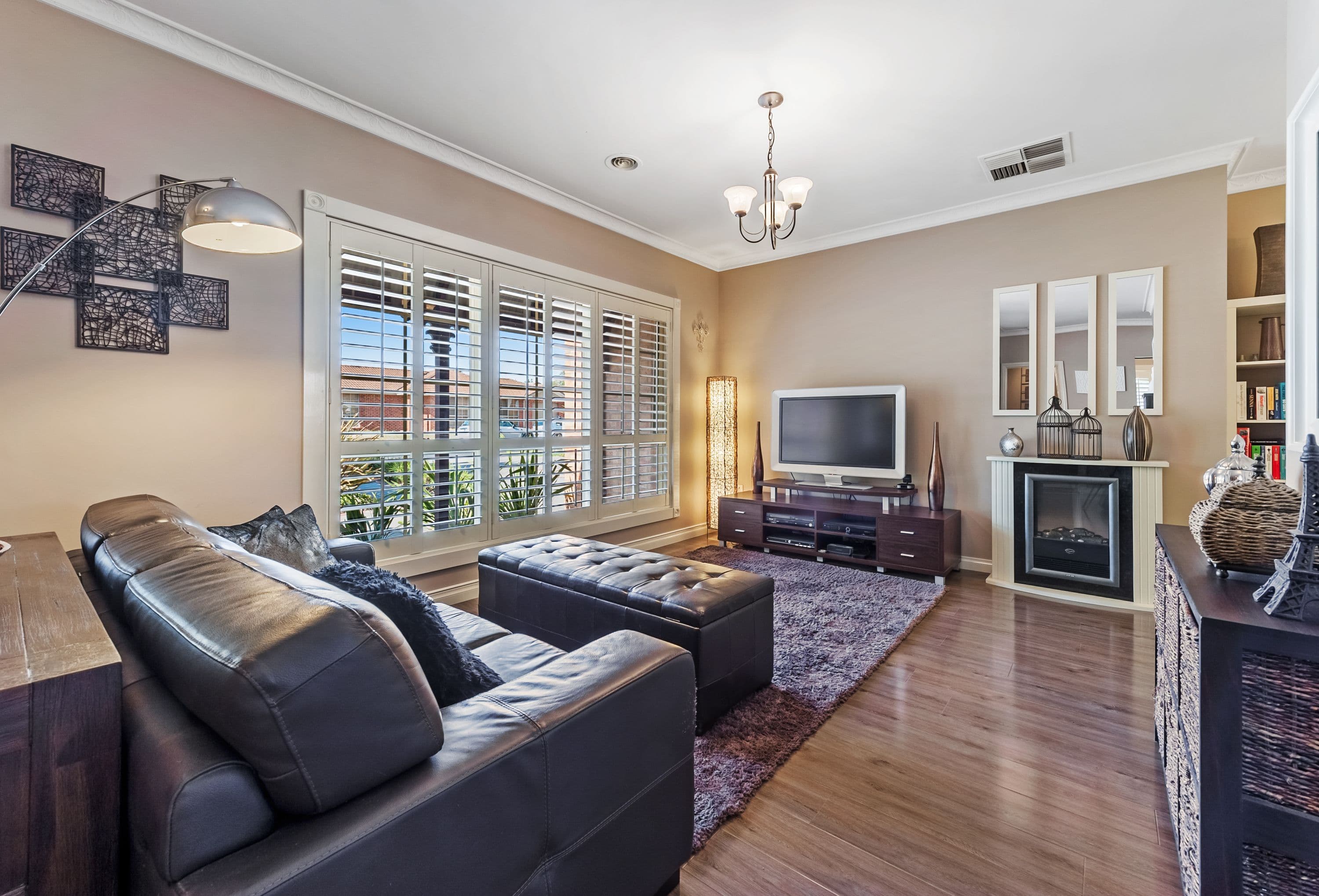 41 Saronvale Crescent, Hillside VIC 3037, Hillside - Thumbnail 2