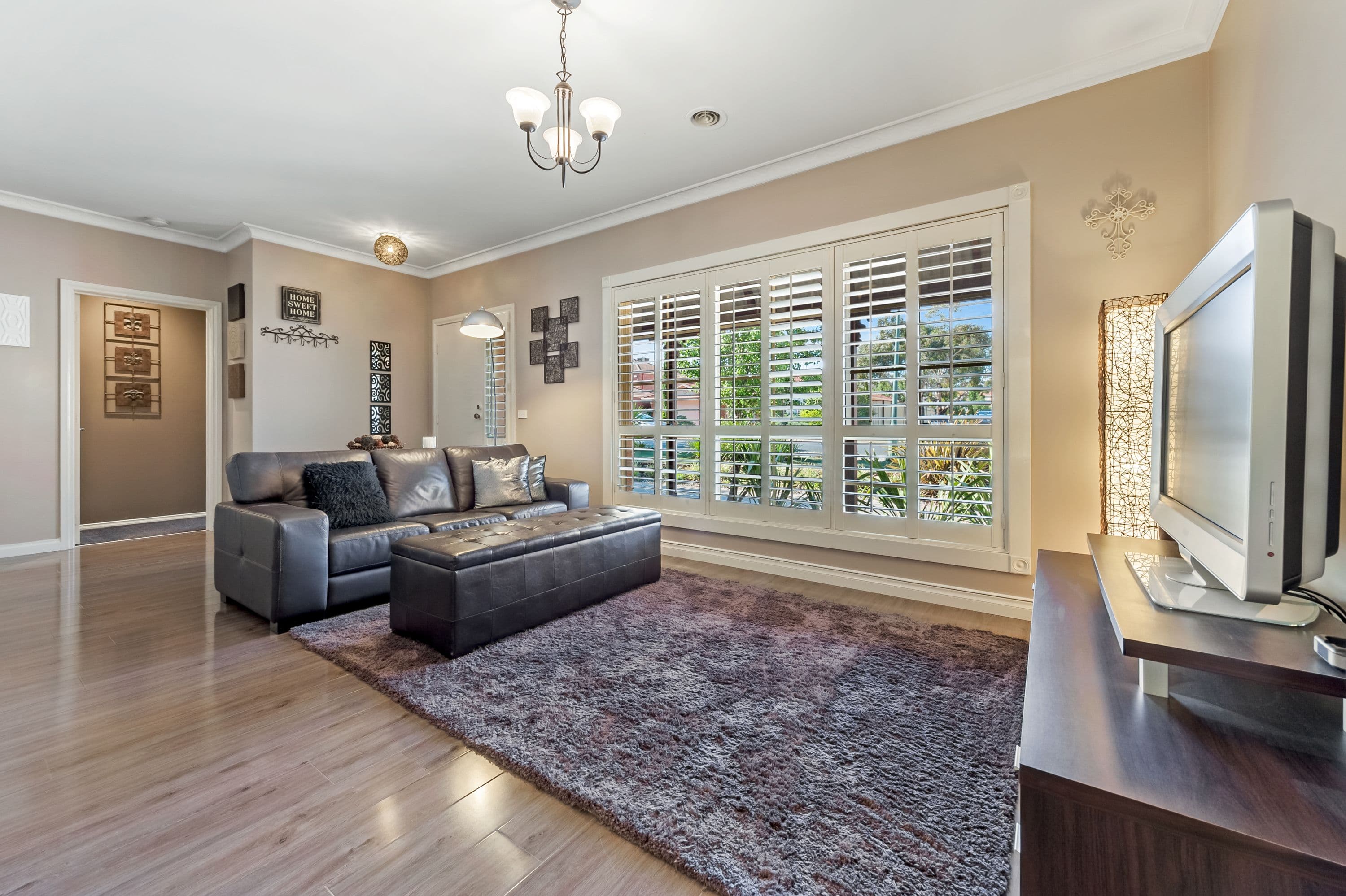 41 Saronvale Crescent, Hillside VIC 3037, Hillside - Thumbnail 3
