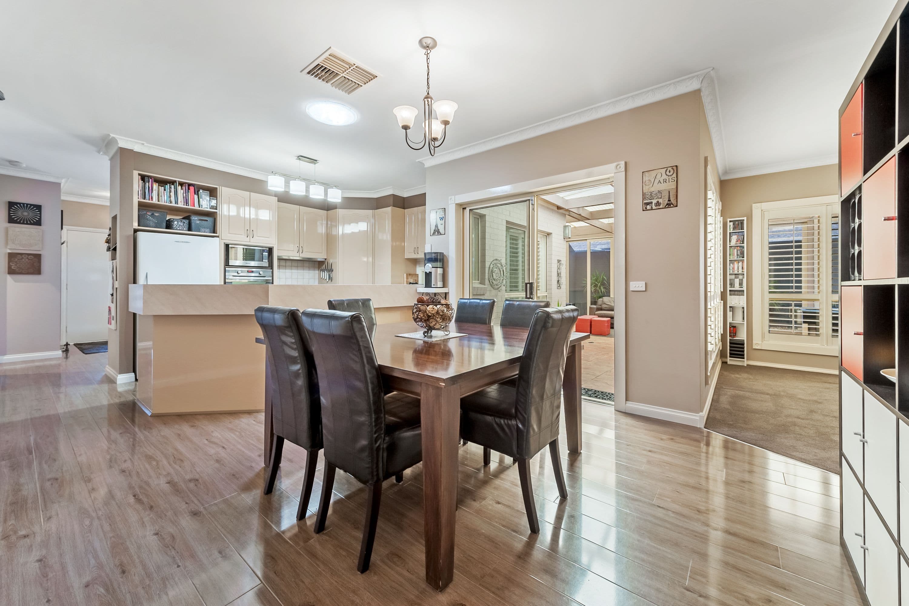 41 Saronvale Crescent, Hillside VIC 3037, Hillside - Thumbnail 7