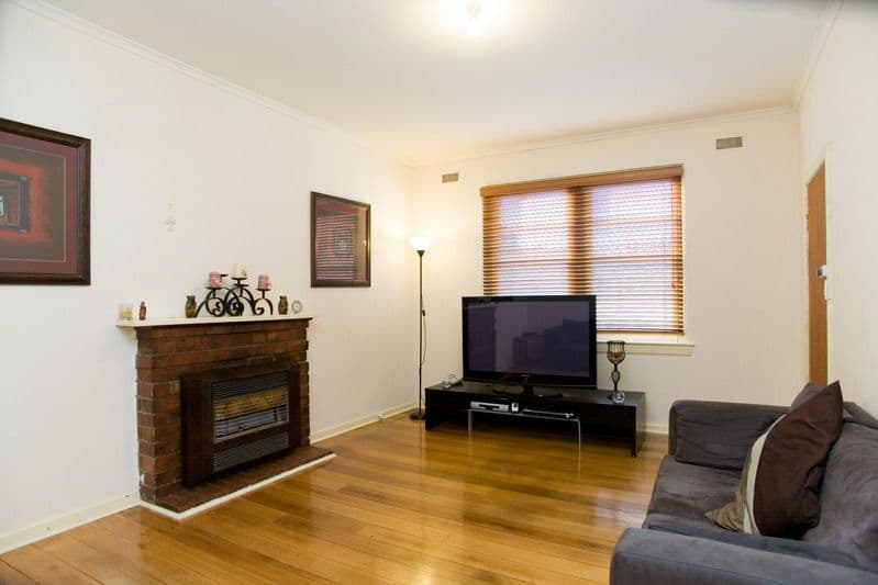 9 McGowan Avenue, Preston VIC 3072, Preston - Thumbnail 5