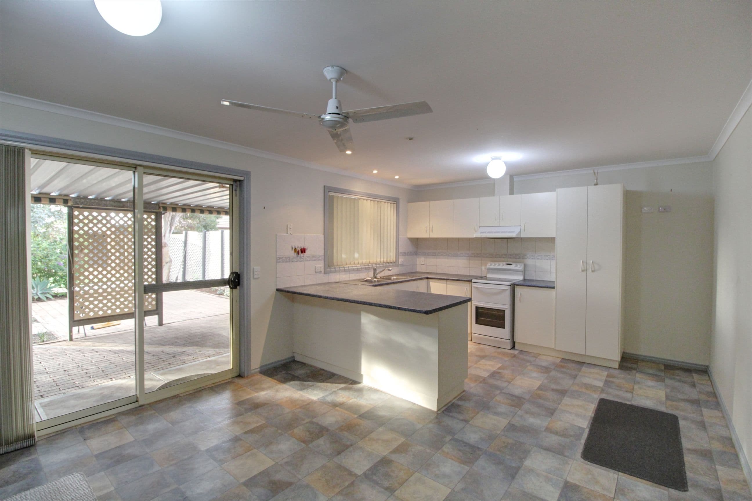 4 Nalara Avenue, Loxton SA 5333, Loxton - Thumbnail 3