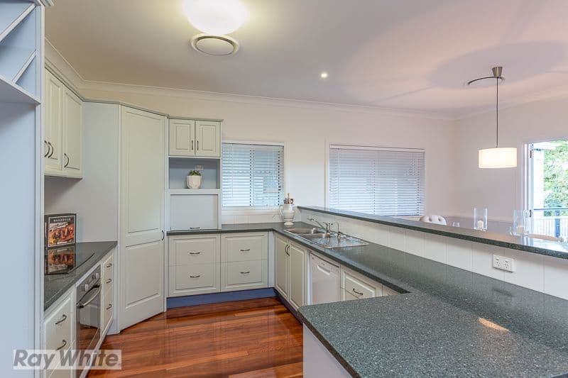 11 Essie Avenue, Tarragindi QLD 4121, Tarragindi - Thumbnail 6