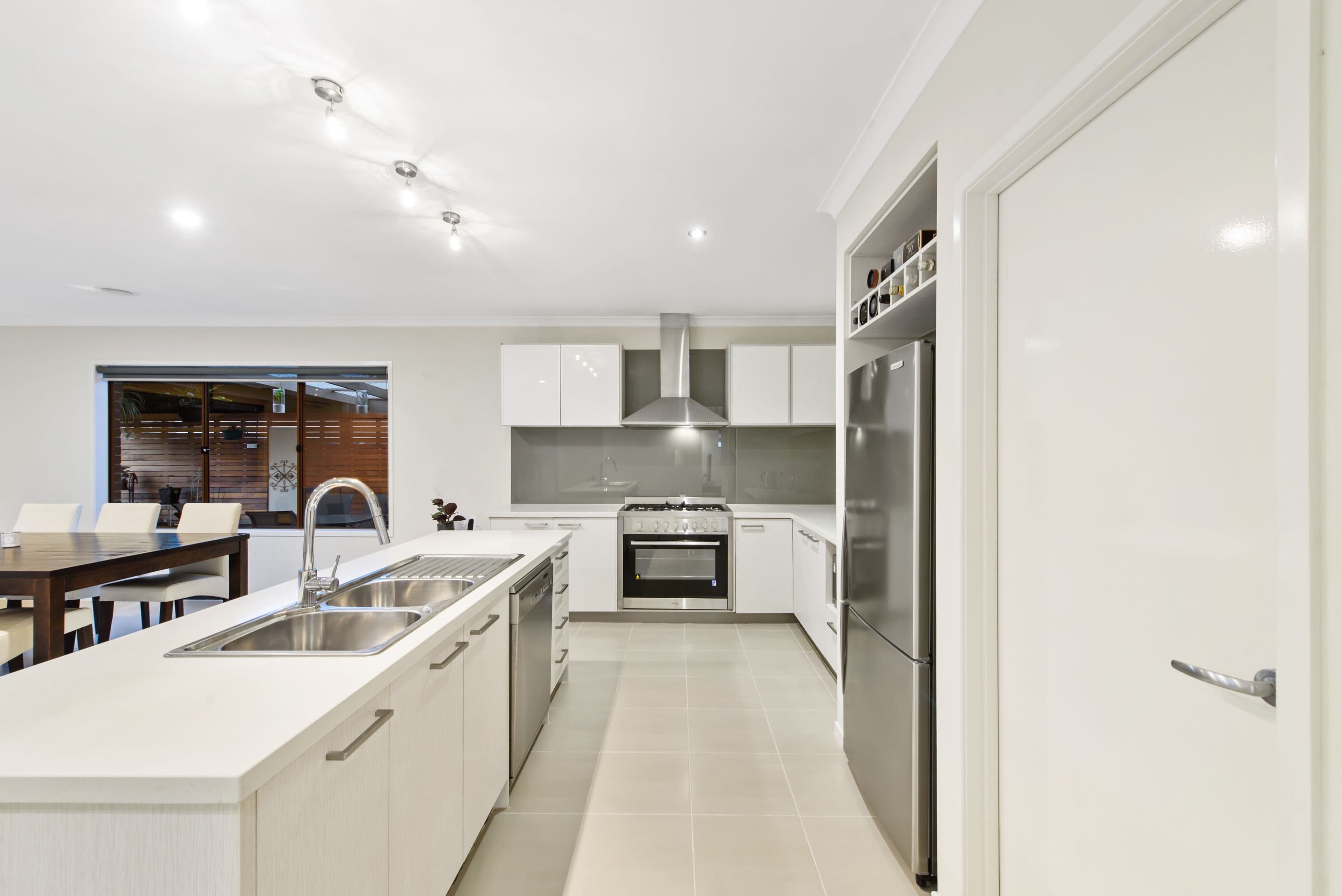18 Melfin Drive, Hillside VIC 3037, Hillside - Thumbnail 3