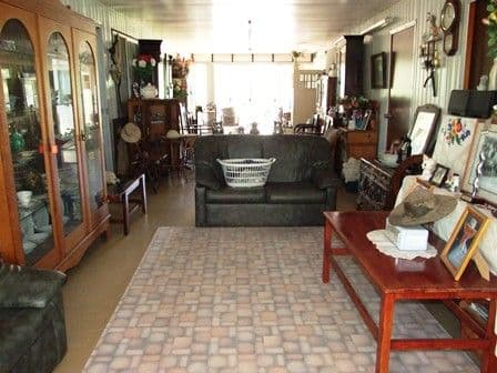 24 Edward Street, Tambo QLD 4478, Tambo - Thumbnail 3