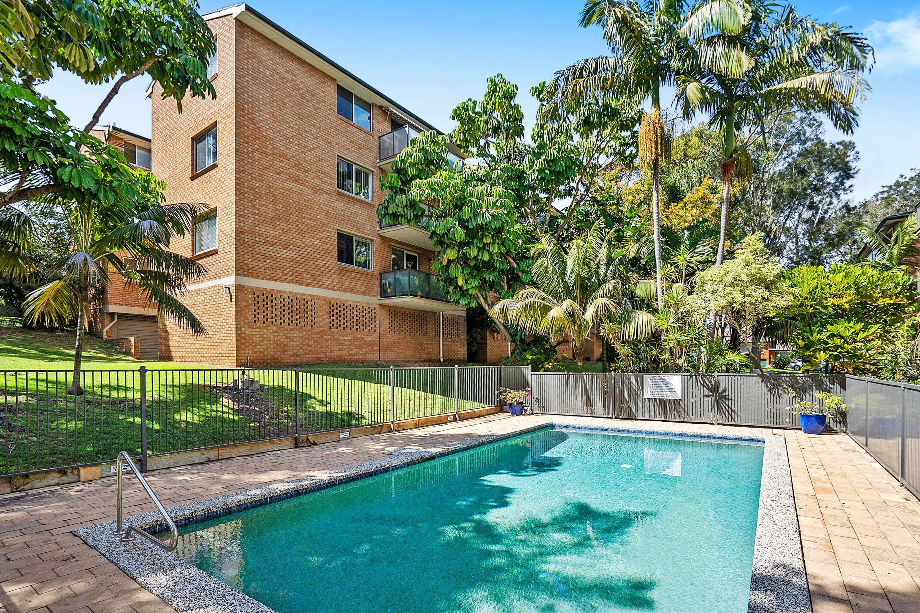 10-12 Robertson Street, Narrabeen NSW 2101, Narrabeen - Thumbnail 8